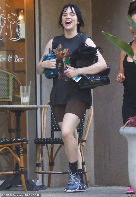 Billie Eilish looks refreshed after a workout at a gym in Los Angeles | Daily Mail Online