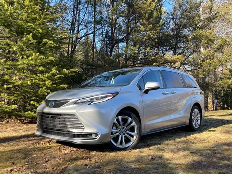 The 2022 Toyota Sienna Is Perfect for Family Road Trips