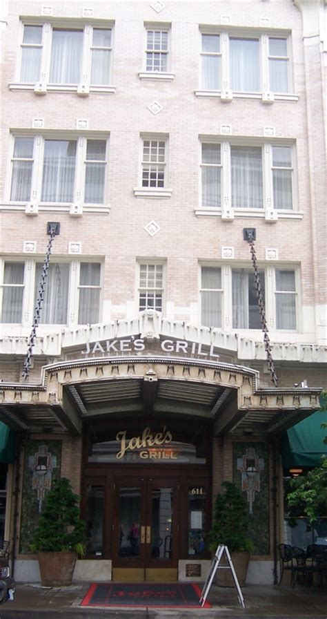 Jake's Grill . . . a Portland Tradition