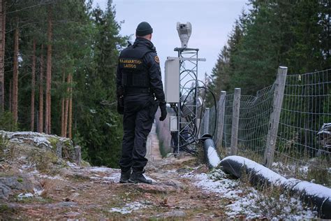 Finland begins construction of barrier wall along border with Russia ...