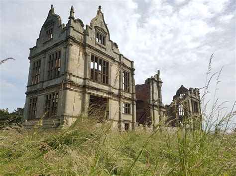 Moreton Corbet Castle, Shropshire, England : r/castles