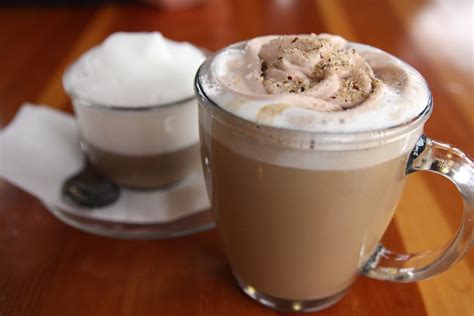 Cappuccino & Cafe Mocca | Blue Parrot Organic Coffee House 1… | Flickr