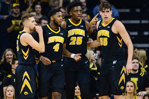 NCAA Tournament Bracket: Getting to Know the Iowa Hawkeyes - Down The Drive