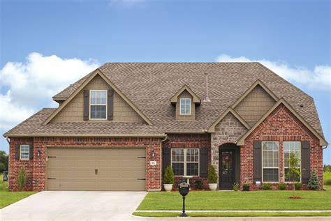 brick home Brick House Trim, Brick House Colors, Red Brick House ...