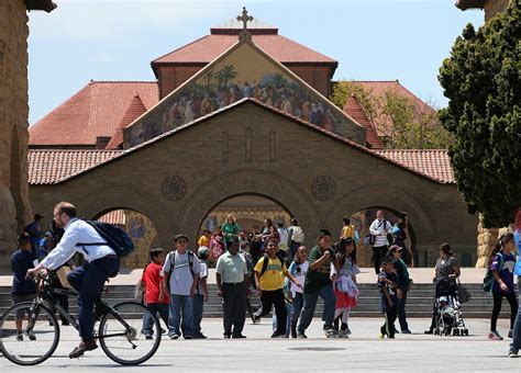 Stanford Discourages Students From Viewing Their Admissions Files