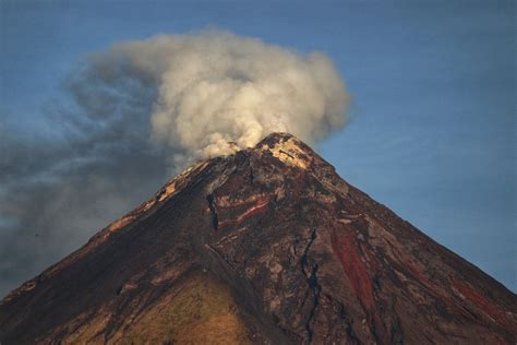 Volcanic ash clouds in air · Free Stock Photo