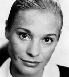 Ingrid Thulin Biography, Ingrid Thulin's Famous Quotes - Sualci Quotes 2019