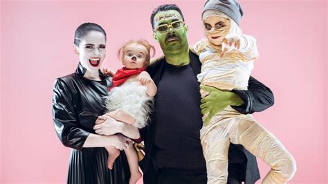 14 cute family Halloween costume ideas - Reviewed