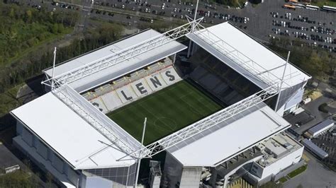 Pour Dijon – RC Lens, un écran de 60 m2 sur le parking du stade ...