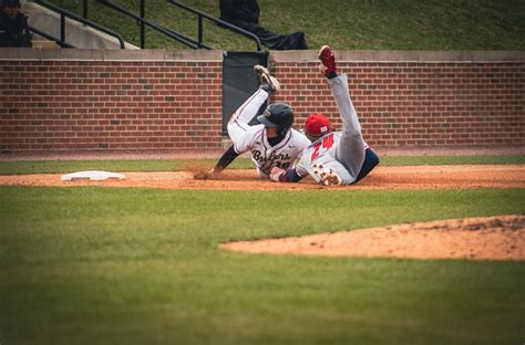 UIC Baseball 🔥⚾️ on Twitter: "Flames Frames 🔥📸 Vs. Purdue (Comeback ...