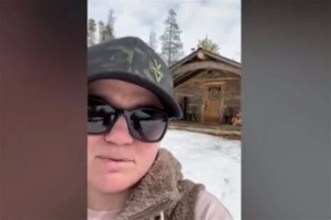 WATCH: Kelly Clarkson Gives Fans a Virtual Tour of Montana Ranch