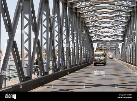 Vehicles along Faidherbe Bridge across Senegal River to St Louis, Senegal Stock Photo - Alamy