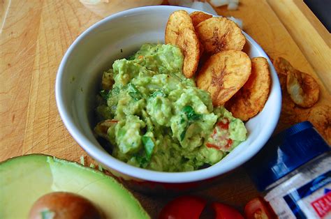 Secret Recipe GUACAMOLE!! (Avocado Crack Sauce)