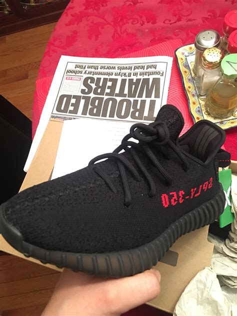 [LC] Yeezy v2 Bred : Sneakers