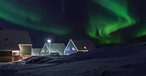 Physicists Made a Hot Plasma Doughnut to Study Solar Wind | WIRED