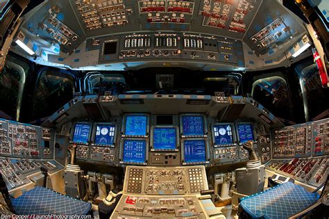 Space Shuttle Cockpit Crew