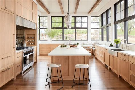 See Inside a Rustic-Modern Vineyard Estate in Napa Valley | Farmhouse style kitchen, Kitchen ...