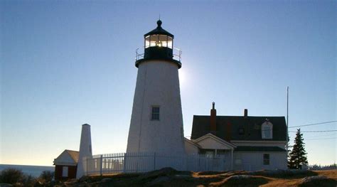 Pemaquid Point Lighthouse - ME | Maine lighthouses, Lighthouse pictures, Lighthouse