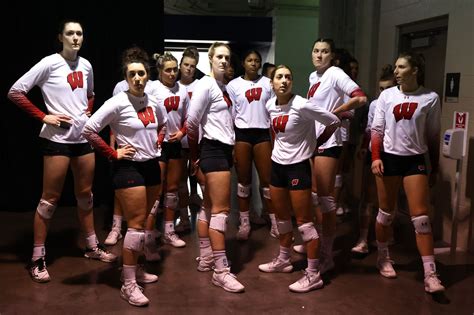 Wisconsin Badgers volleyball: UW ranked No. 2 in preseason AVCA Poll ...