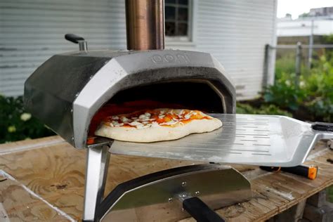 How to Use an Ooni Pizza Oven (Wood Burning Tips)