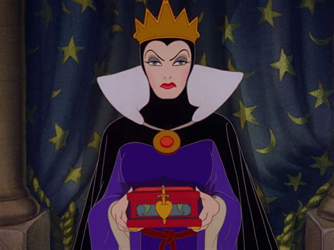 “Selfish” Female Disney Characters: The Evil Queen | Disney evil queen ...