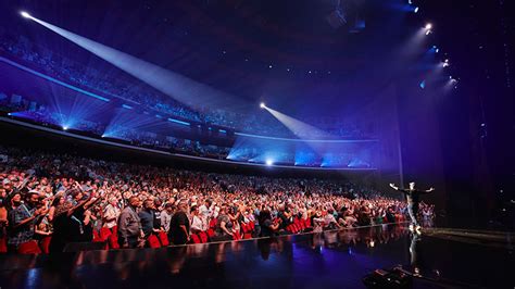 Garth Brooks | GARTH BROOKS HITS A GRAND SLAM WITH OPENING WEEKEND OF ...