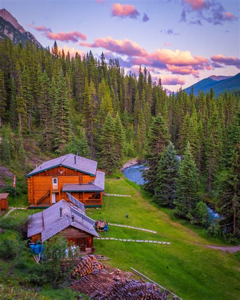 15 Beautiful Banff Cabins and Chalets to Get Cozy In - The Banff Blog