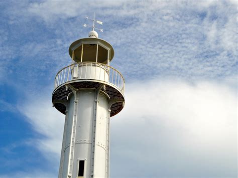 Bagatao Island Lighthouse - Magayagayang Magallanes