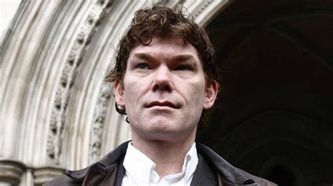 Gary McKinnon is mentally fit for extradition, report says – Channel 4 News