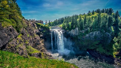 Snoqualmie Falls Hike: What to Know Before You Go!