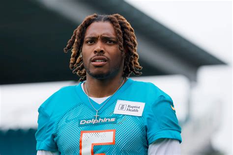 Dolphins’ Jalen Ramsey undergoes meniscus surgery, says he will ‘be back stronger than ever ...