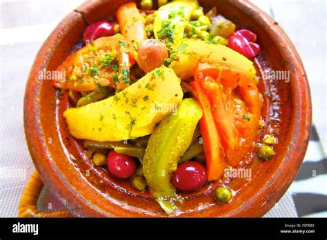 Tajine de légumes, Casablanca, Maroc, Afrique du Nord Photo Stock - Alamy