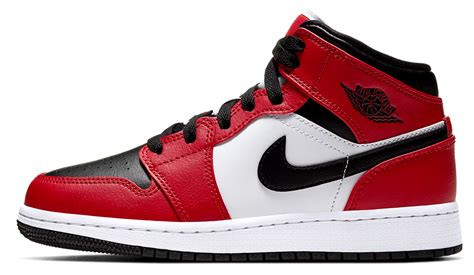 Nike Air Jordan 1 Mid Chicago – Soldsoles