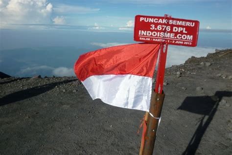 Semeru Tour Trekking to he Highest Peak of Java Island