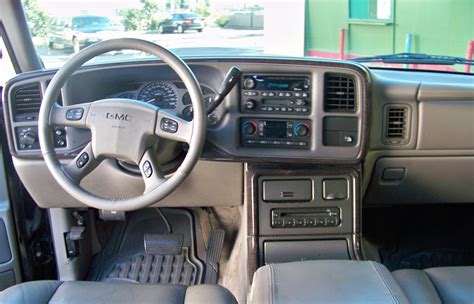 2003 GMC Yukon XL - Interior Pictures - CarGurus