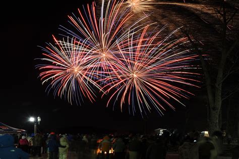 Happy New Year 2018! : Fireworks Pics From Wintergreen Resort | Blue Ridge Life Magazine