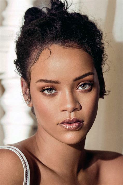 Rihanna | Rihanna makeup, Rihanna looks, Rihanna