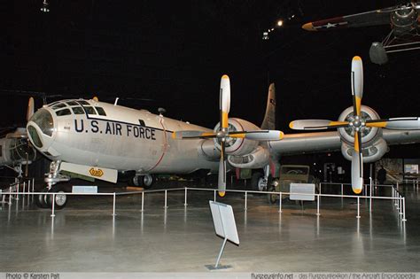 Boeing B-50 Superfortress - Specifications - Technical Data / Description