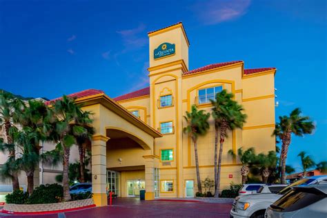 La Quinta Inn & Suites by Wyndham South Padre Island Beach | South Padre Island, TX Hotels