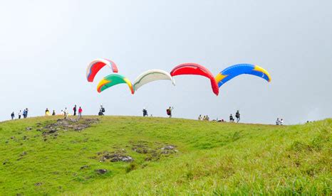 paragliding