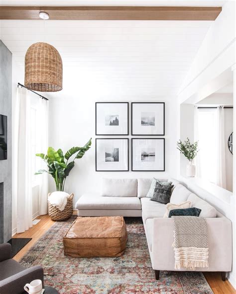 17 Minimalist Living Room Design Ideas | Extra Space Storage