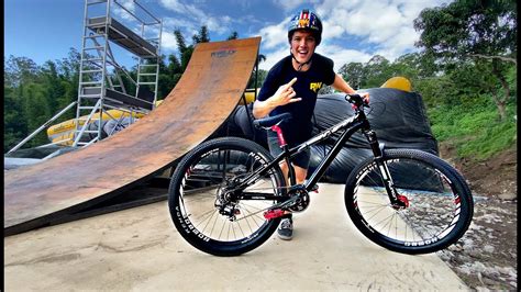 JUMPING MTB ON MEGA RAMP! - YouTube