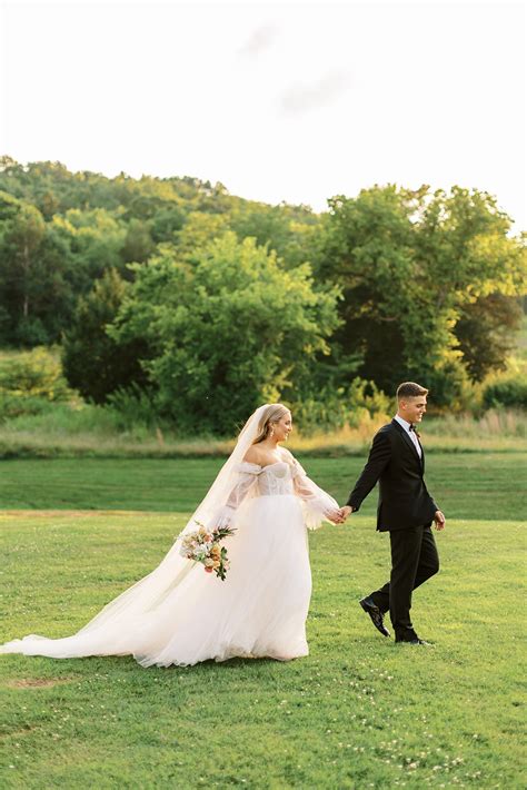 Real Wedding: Madeline + Benton's Romantic Floral Wedding — Ravenswood Mansion