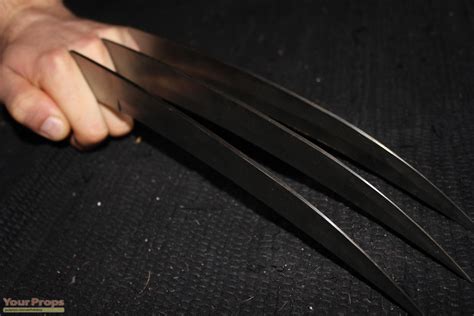 X-Men Wolverine claw replica movie prop