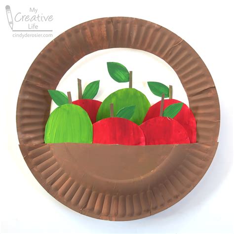 Cindy deRosier: My Creative Life: Paper Plate Apple Basket