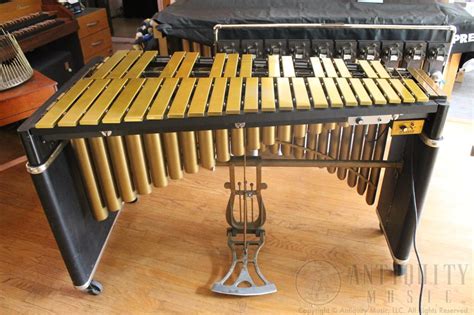 Musser M-75 Century Vibraphone