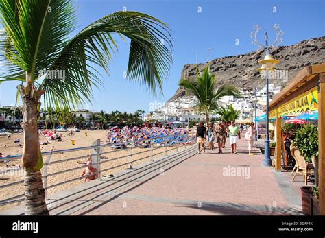 Beach promenade view, Playa de Mogan, Puerto de Mogan, Mogan ...