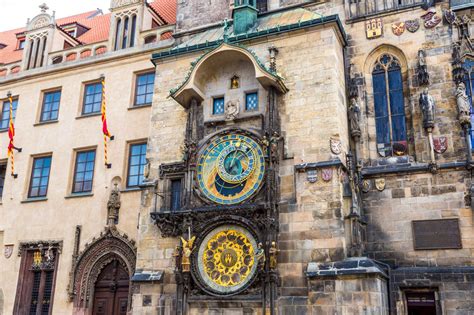 Astronomical Clock (Orloj) in Prague: Facts & Video