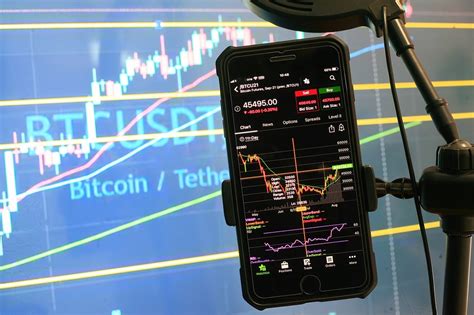 Risks In Crypto Trading Platforms - Daily Hawker