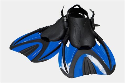 The 10 Best Snorkeling Fins | Improb